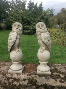🇬🇧STONE GARDEN PAIR OF OWLS ON BALLS FINIALS / PIER CAPS ORNAMENT STATUE 🦉🦉 - Picture 1 of 10