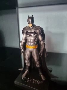 BATMAN KOTOBUKIYA DC COMICS 1:10 Scale NEW 52 ARTFX STATUE BNIB - Picture 1 of 5