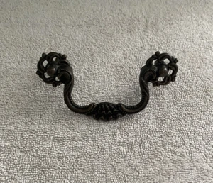 Vintage Drawer Pull Clam Shell Style with Rosettes Brass Keeler Brass Company - Picture 1 of 4