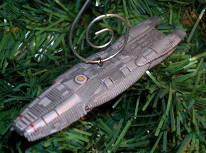 BATTLESTAR GALACTICA TITANIUM - THE GALACTICA CUSTOM CHRISTMAS ORNAMENT !!! - Bild 1 von 5