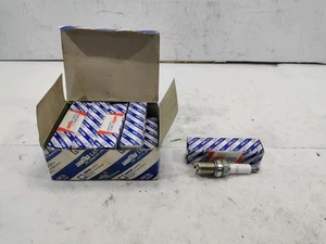 Original Fiat 4 Spark Plug Kit 7LCR Cod. 7546518 (FO286) - Picture 1 of 6