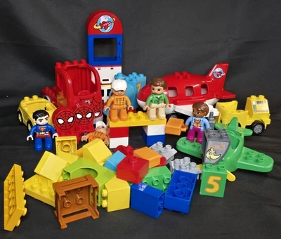 Lego Duplo Mixto Granel Superman Spiderman Aeropuerto Avión Vehículos Minifiguras Foto 1 de 4