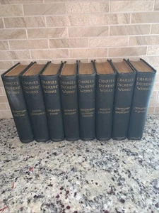 Lot of 8 Charles Dickens Works Illustrated & Printed 1898 Donahie & Henneberry - Bild 1 von 4