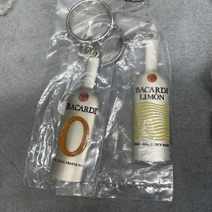 Lot Of 20 Bacardi O Orange Rum & Limon Rum Metal Keychains New Old Stock - Picture 1 of 20