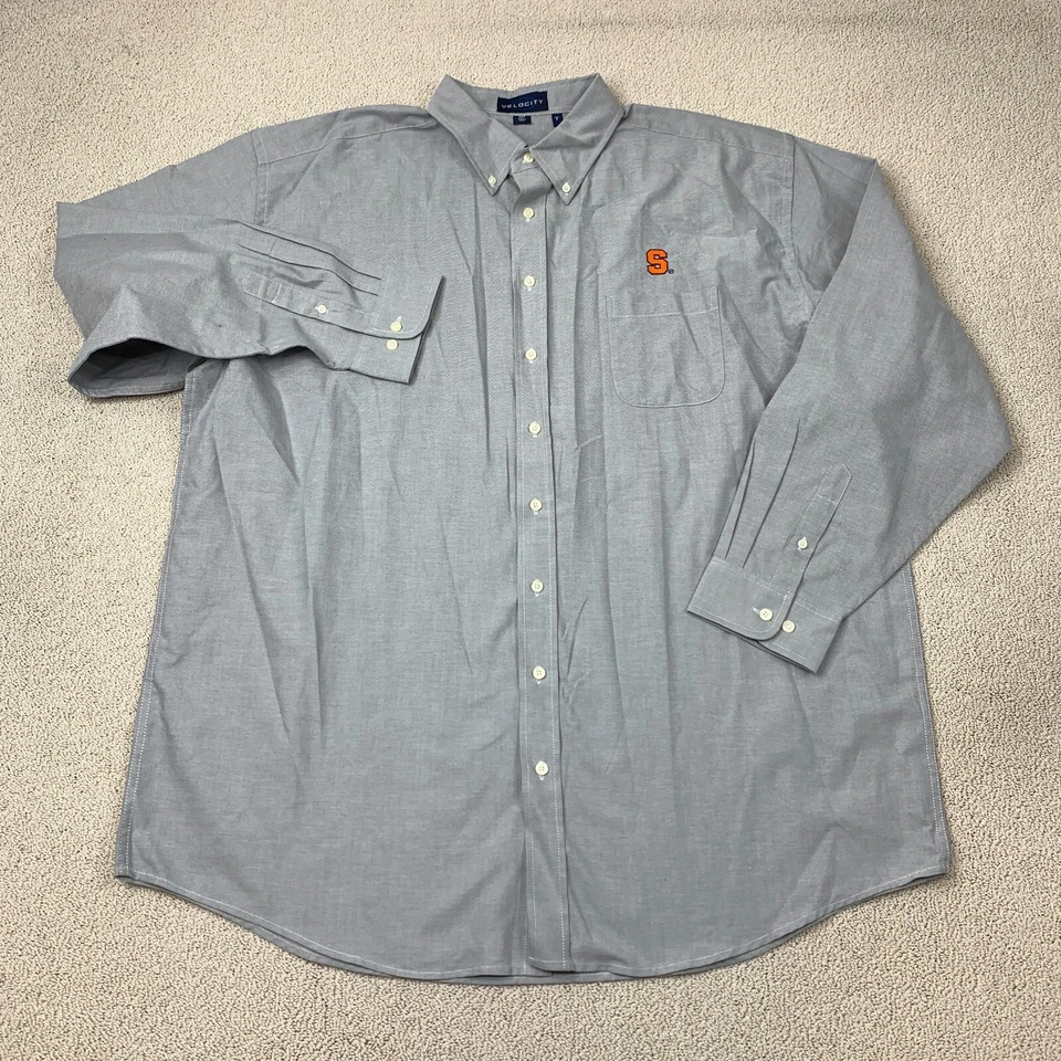 Camisa con botones Syracuse para hombre 2XT alta manga larga gris logotipo bordado Foto 1 de 4