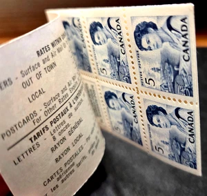 Stamps - Canada - 1967 - 25 cent Booklet of Five 5 cent stamps (Elizabeth II) - Picture 1 of 2