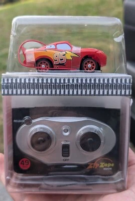 Lightning McQueen Pixar Cars Movie ZipZaps Micro RC Wireless Remote Controlled - Image 1 of 4