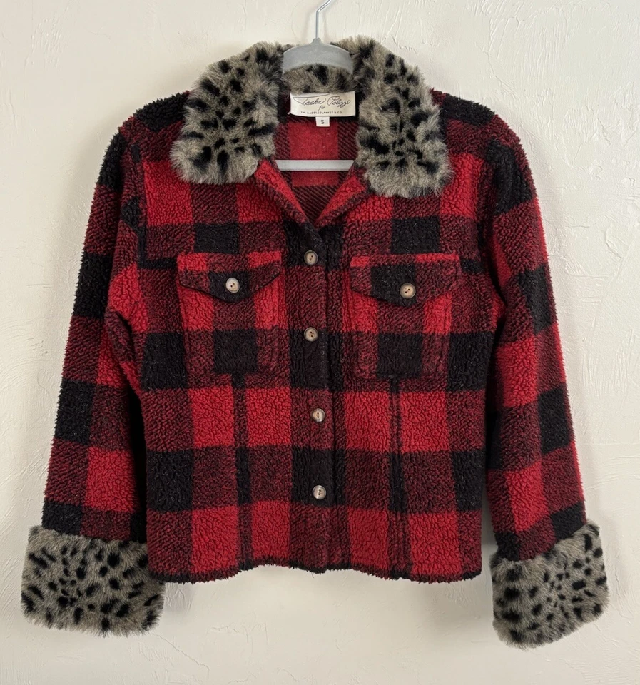 Chaqueta para mujer Tasha Polizzi roja y negra a cuadros de búfalo de piel sintética con botones talla S Foto 1 de 4