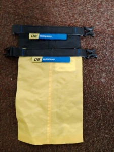 Overboard Bolsa Seca Impermeable 1L (Juego Amarillo y Negro) - Imagen 1 de 5