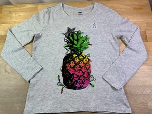 Neu Mädchen Old Navy Holiday LS T-Shirt Gr. L-10/12 bunte Ananas in Lichtern/Stern* - Bild 1 von 3