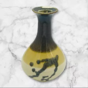 Vintage MCM Studio Art Pottery Bottle Vase Stoneware Narrow Neck Signed Lisa M. - Picture 1 of 13