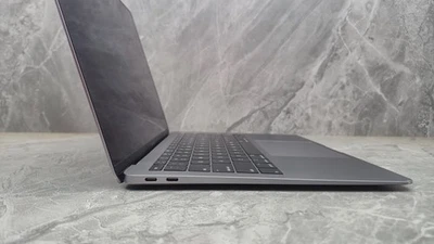 Apple MacBook Air(Silver) (2018) Intel Core i5 13" 8GB 256GB   Touch sensor - Image 1 of 4