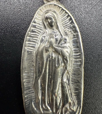 Colgante Virgen María Virgen de Guadalupe Plata de Ley 925 5g.  ¡ENVÍO GRATUITO! Foto 1 de 4