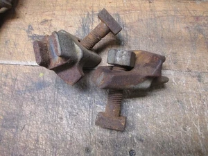 (2) MASSEY FERGUSON POWER SHIFT DISC TO RIM CLAMPS #175057M2 USED ORIGINAL - Picture 1 of 6