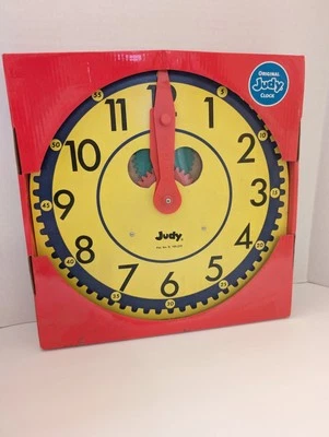 RELOJ JUDY ORIGINAL (En caja original) Construcción Madera y Manecillas Plástico Movibles Foto 1 de 3