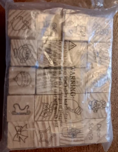 Juego de 20 almohadillas de estampillas temáticas de Navidad de 5/8" x 5/8" ¡LEER! - Imagen 1 de 3