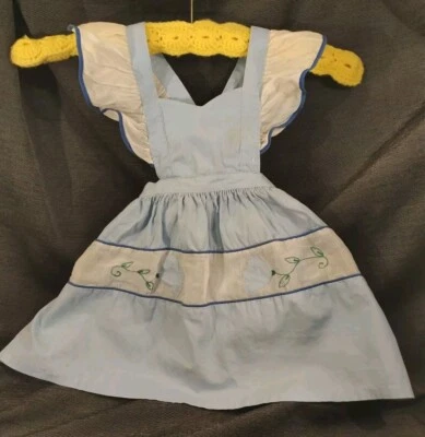 Vtg Prim n' Pretty Girls, Pioneer Mtg. Size 3 Blue & White Chiffon Insert-flower - Image 1 of 4