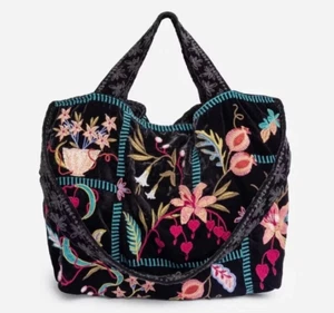 💕$378 JOHNNY WAS AMARYLLA BLACK VELVET FLORAL EMBROIDERED TOTE BAG NEW - Picture 1 of 5