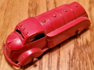 1940s Tooties Toy OIL TANKER TRUCK Red 3" Metal Fuel Gas Tootsietoy - Picture 1 of 3