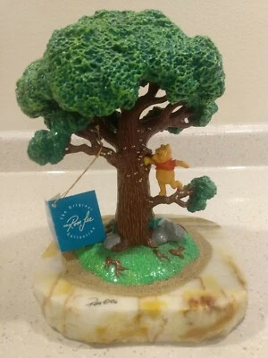 Ron lee Disney Winnie The Pooh Honey Tree - Image 1 of 4