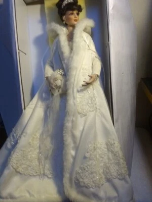 ASHTON DRAKE TOUCH ЭЛЕГАНТНОСТИ 20 ФАРФОРОВАЯ КУКЛА ПОДЕРЖАННАЯ G2U - Изображение 1 из 4