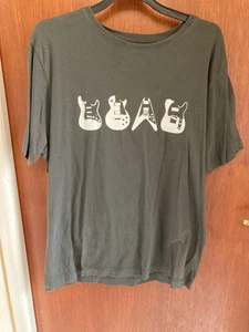COOL MENS GUITAR T SHIRT.LARGE SIZE. - Picture 1 of 3