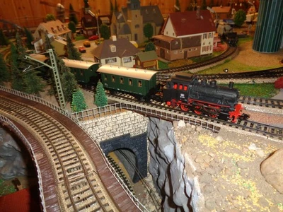 Märklin Konvolut - Personenzug Tenderlok BR89 009 + 3 Wagen in OVP - DIGITAL T31 - Bild 1 von 4