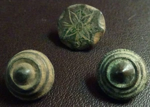 3 SMALL ANTIQUE BUTTON CENTURY XVIII OLD BOUTON BUTTON BOTON SEE MY SHOP CCB40 - Picture 1 of 1