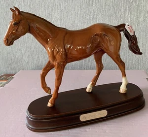ROYAL DOULTON HORSE MY FIRST HORSE  No. A 993B CHESTNUT GLOSS PERFECT - Picture 1 of 7