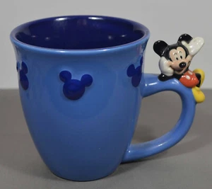 Mickey Mouse Coffee Mug with Mickey Sitting on the Handle - Walt Disney Co. - Imagen 1 de 5