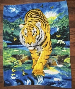 Moonlight Tiger Fleece Throw Blanket Dawhud Direct Howard Robinson 48x58” - Picture 1 of 3