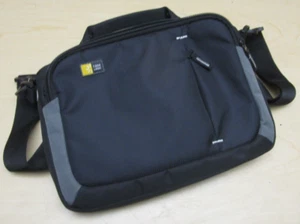Case Logic VNA-210 | Custodia in nylon nero Dobby per tablet 10.2 (con tracolla) - Foto 1 di 7
