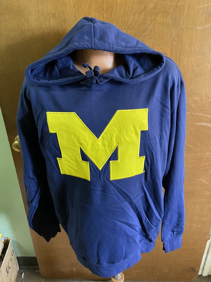 Michigan Wolverines NCAA Navy Hoodie Champion Men's MEDIUM CC251