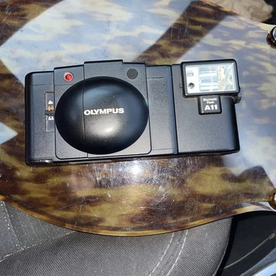 Olympus XA2 35mm Compact Film Camera with 35 mm lens New Light Seals - Image 1 of 4