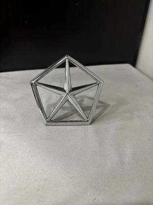 🔥EMBLEMA PARRILLA CROMADA VINTAGE MOPAR DODGE PLYMOUTH CHRYSLER 4334016 Foto 1 de 4