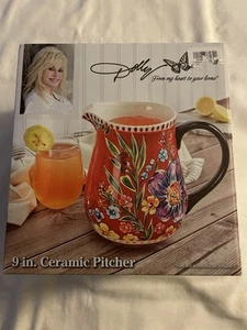 NUOVA in scatola Dolly Parton 9" rosso floreale 85 oz brocca ceramica campagna fattoria cucina - Foto 1 di 9