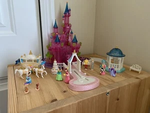 1995 Polly Pocket Bluebird Aschenputtel verzaubertes Schloss mit Figuren - Bild 1 von 11