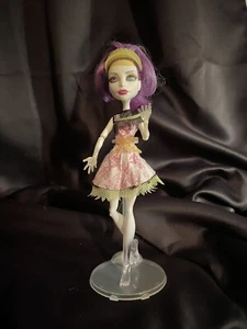 Monster High Ghoul Sports Spectra Vondergeist Puppe - Bild 1 von 8