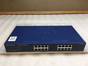 Netgear ProSafe 16-portowy przełącznik gigabitowy JGS516 v2 bez uszu stelaża - Zdjęcie 1 z 7