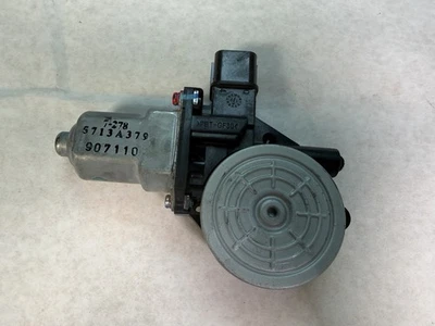 Motor ventana eléctrica puerta del conductor delantera izquierda Mitsubishi Mirage / OEM 7-280 5713A379 Foto 1 de 4
