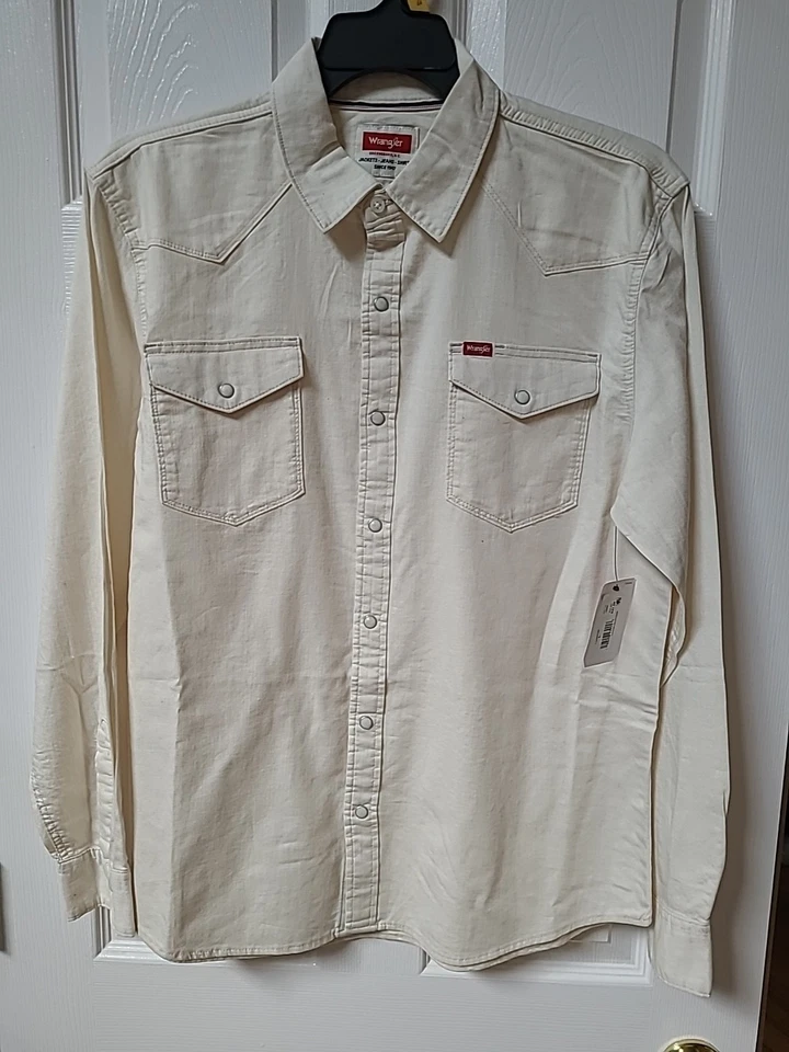 Wrangler Men's Slim Fit (L) Long Sleeve Woven Denim Shirt W/ Sunglasses Cleaner