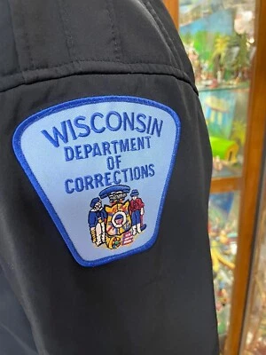 Jaqueta leve vintage Wisconsin Department of Corrections tamanho GG - Imagem 1 de 4