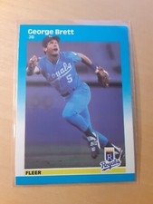 1987 Fleer #366 GEORGE BRETT Kansas City Royals Baseball Card, 3rd Baseman. (NM)