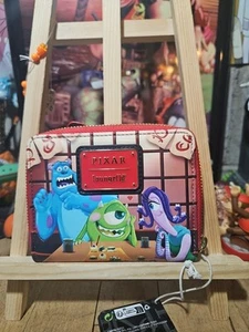 Brandneu Monster Inc Loungefly Geldbörse Restaurant Mike Boo Sullivan - Bild 1 von 4