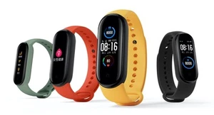 (make an offer or message before u buy) xiaomi band 5. Excellent For Workouts.  - Picture 1 of 2