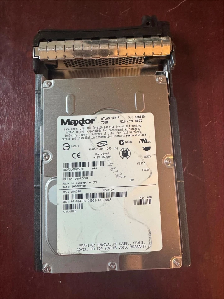 Maxtor 8D073J002275E 73GB ATLAS 10K V Ultra 320 Internal Hard Drive - Image 1 of 3