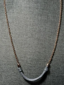 Long Ann Taylor Prince Of Wales Gold Tone Necklace Chain, Gray Braided “Pendant” - Picture 1 of 6