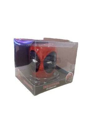 Taza Marvel Deadpool Adultos Adolescentes Roja Negra Mango Lateral Cerámica Vajilla Nueva Foto 1 de 4