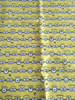 Tela de coser Springs Creative Minions a rayas 96" x 45" Foto 1 de 4