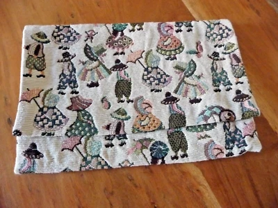 Pochette linge en tissu " tapisserie personnages " - Photo 1/4